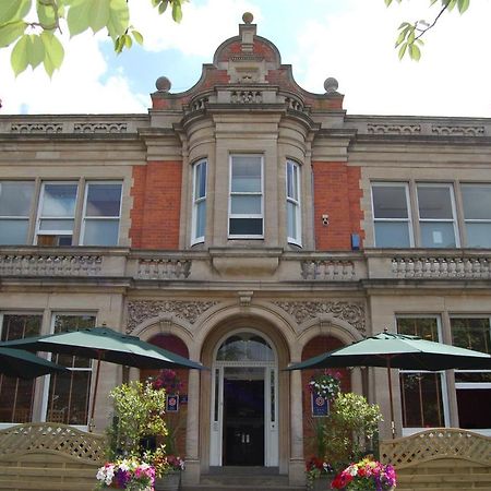 Millfields Hotel Гримзби Екстериор снимка