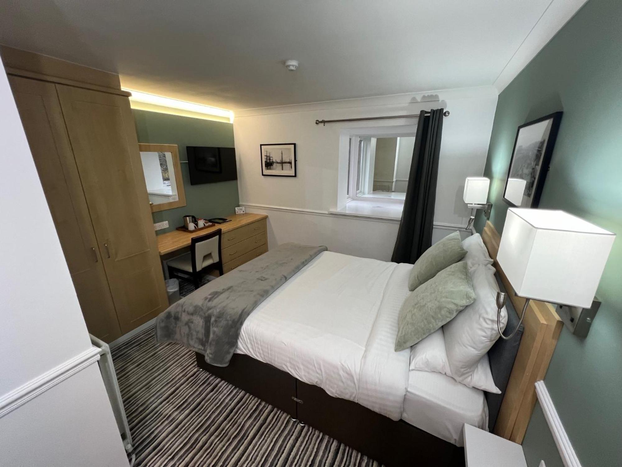 Millfields Hotel Гримзби Екстериор снимка