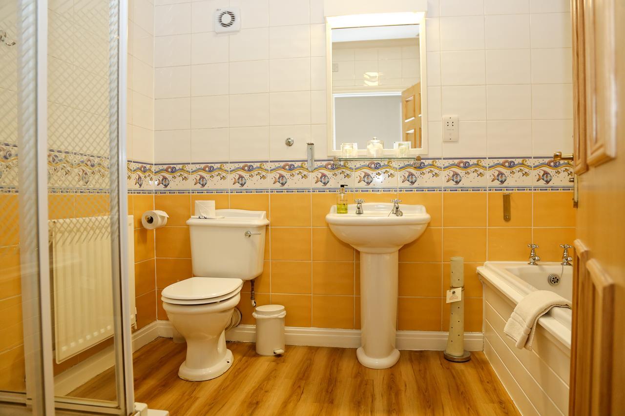 Millfields Hotel Гримзби Екстериор снимка