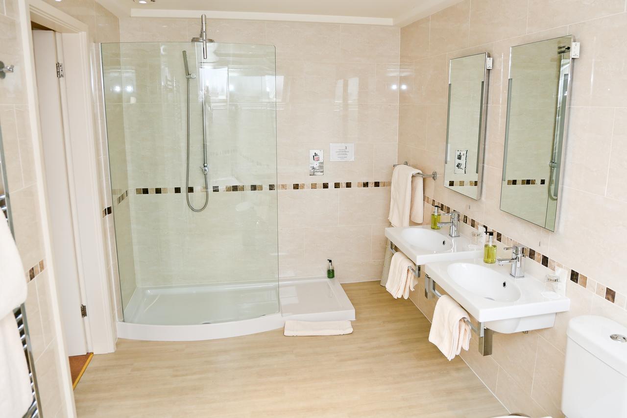 Millfields Hotel Гримзби Екстериор снимка